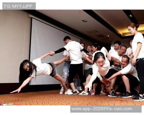 足球场上的风波与友谊的考验如何在比赛中重塑团队精神